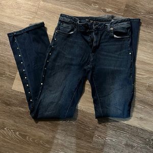 Tell me about it stud